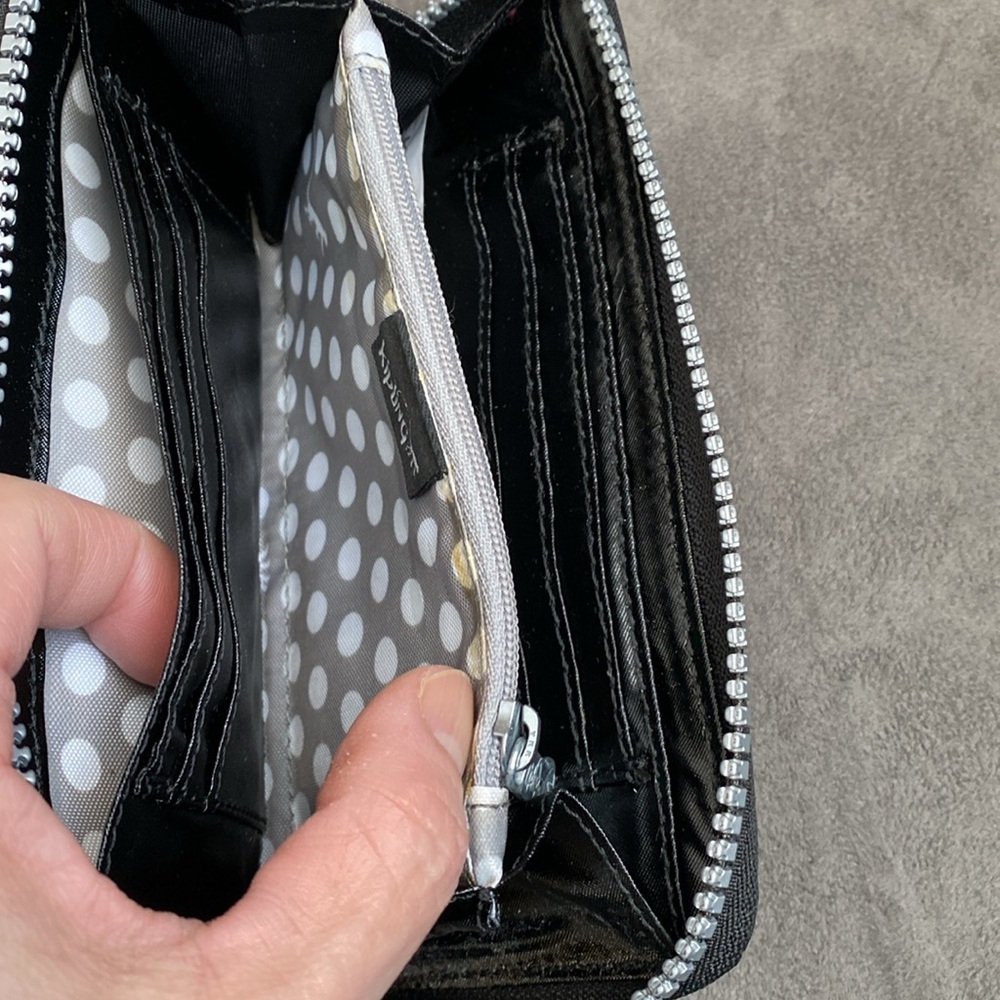 Kipling wallet (medium)Authentic - Picture 2 of 3